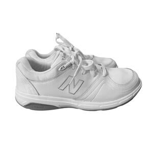 New Balance Women's 813 V1 Lace-Up Walking Wide Shoes